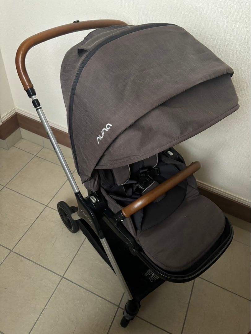 nuna ベビーカー triv トリヴ　ベビーカー