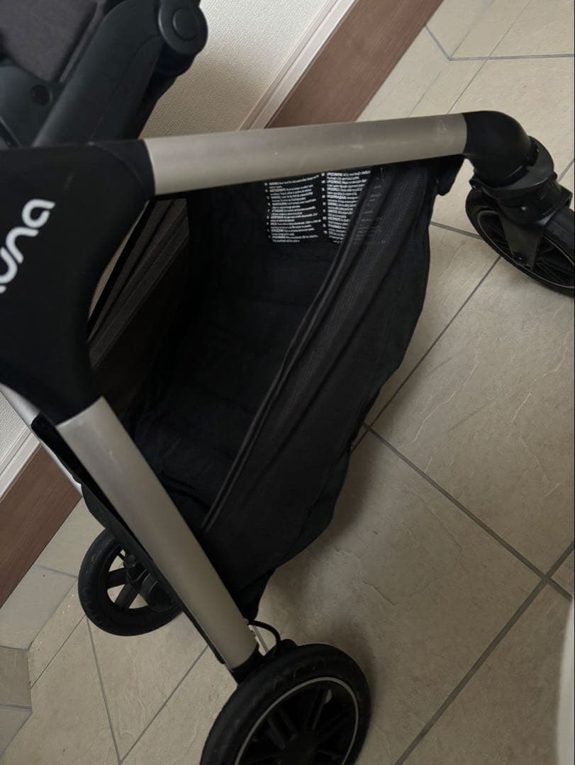nuna ベビーカー triv トリヴ　ベビーカー
