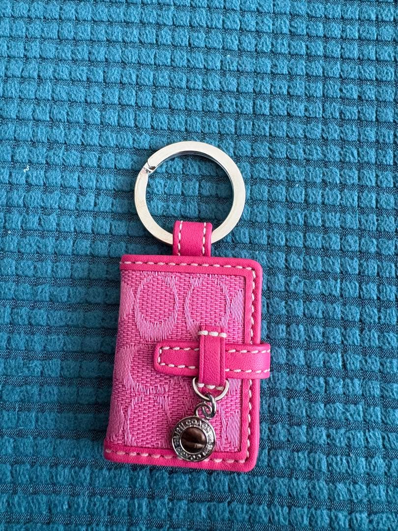 coach フォトフレーム　チャーム付き　キーホルダー