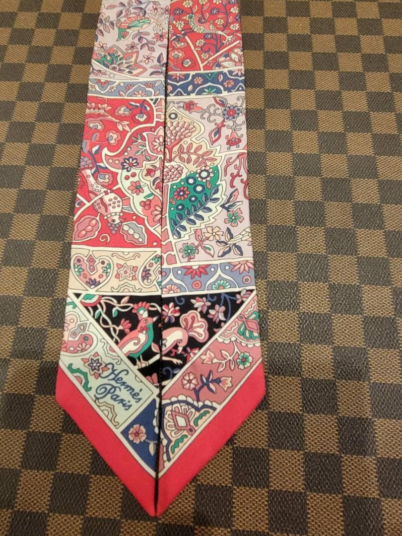 yuꕤ様 エルメス ツイリー スカーフ ペイズリーモチーフ ローズマルチ