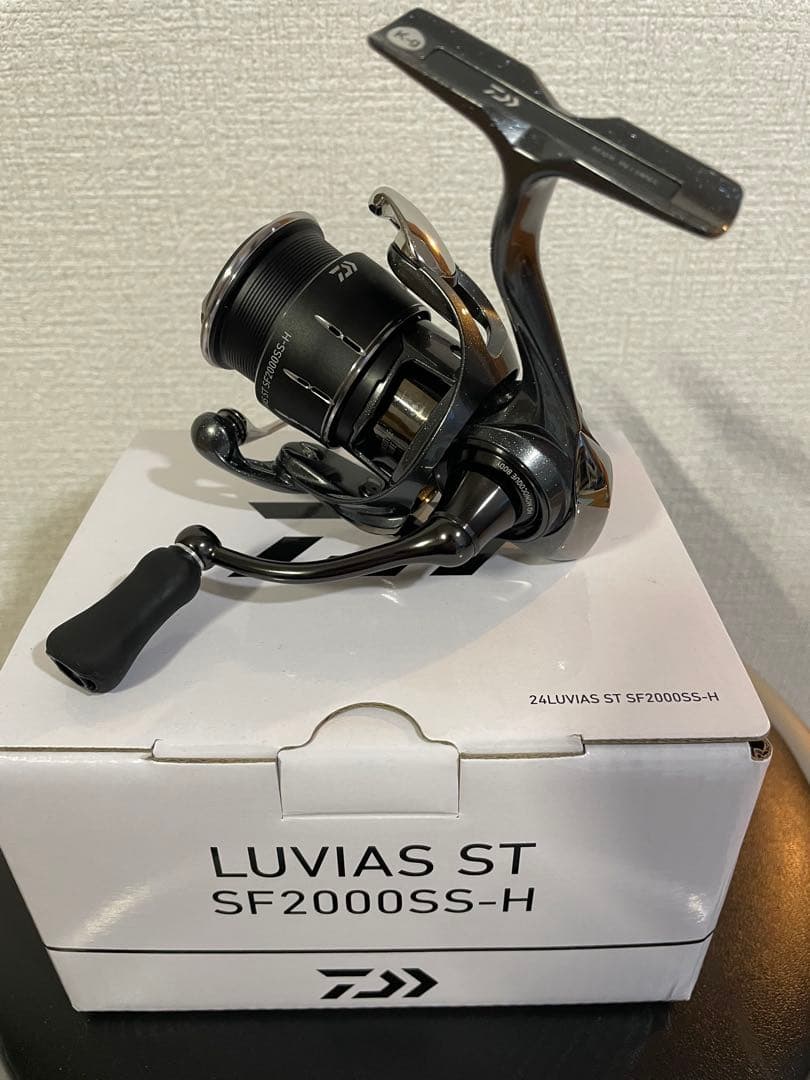 リール 24 LUVIAS ST SF 2000SS-H
