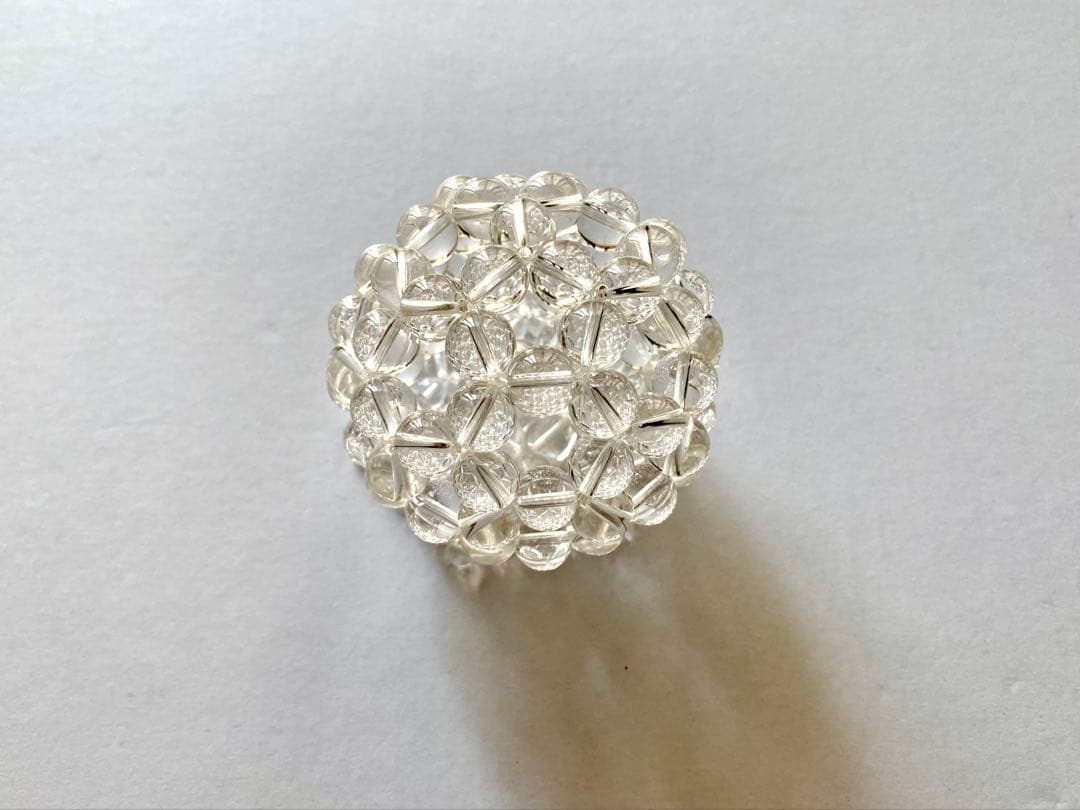 フラーレン水晶オブジェ六芒星水晶マット付き　最高品質A5ランク10ミリ玉水晶