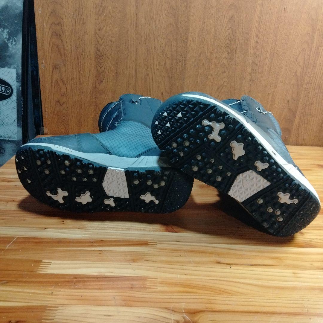 美品　BURTON　バートン 　スノーボードブーツ　26032