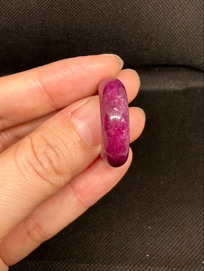 ルビー　くり抜きリング