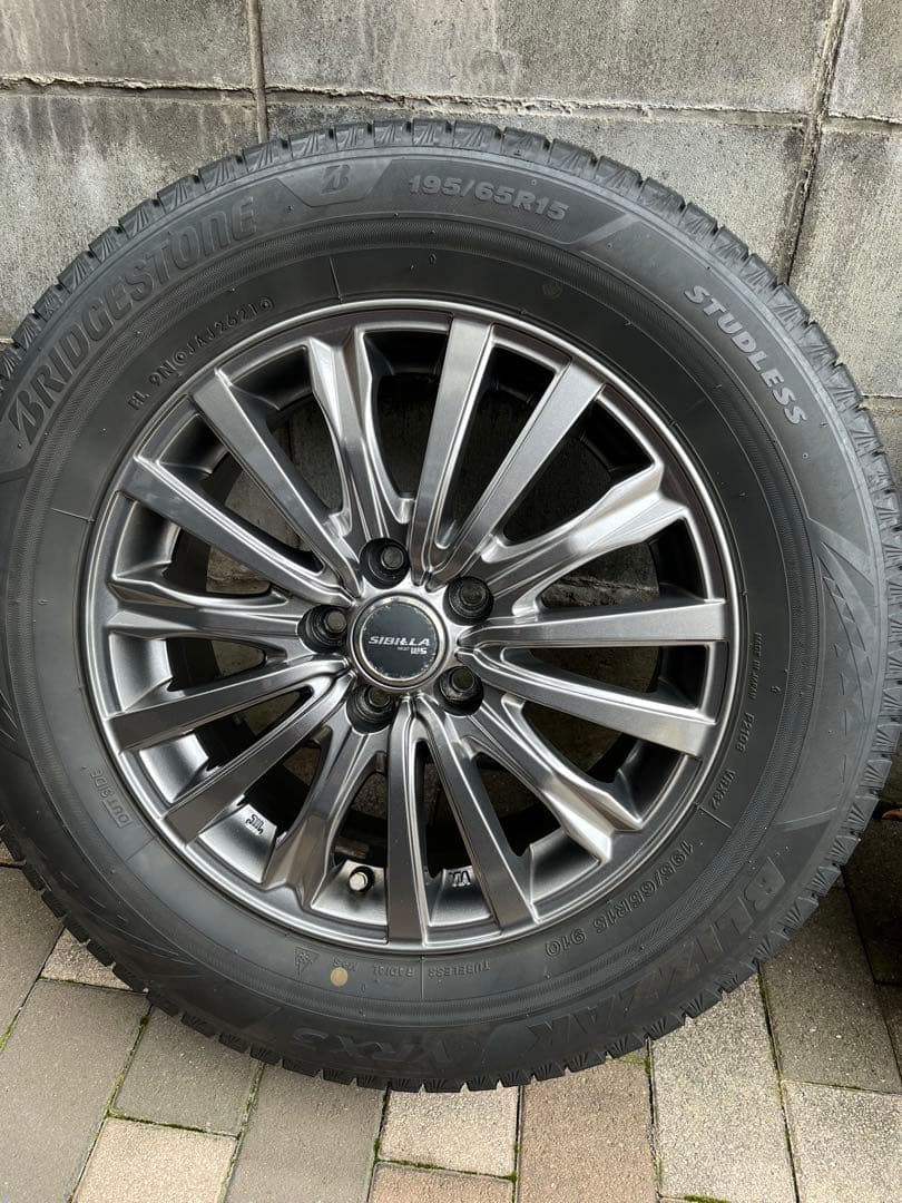 195/65R15スタッドレスVRX3タイヤ&ホイール4本セット プリウス30系