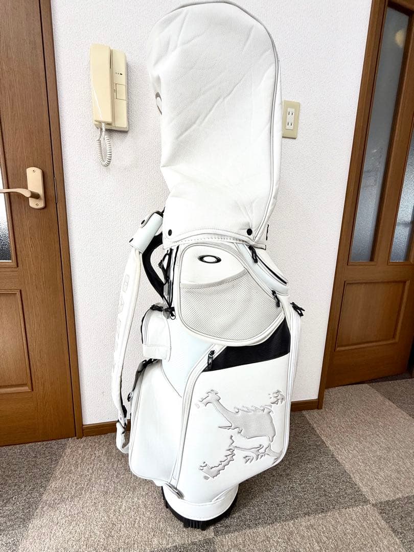 OAKLEY キャディバッグ ホワイト