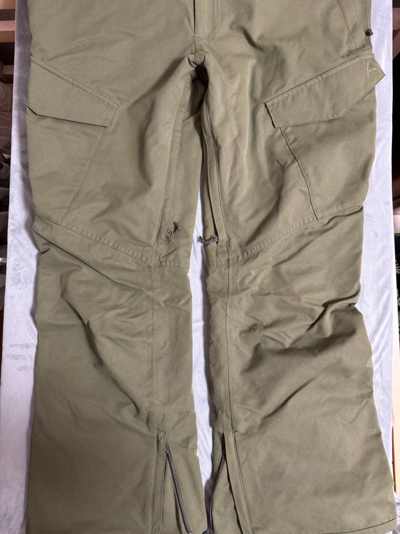 ゆ*け様 BURTON スノーウェア　ビブパンツ　※お値下げ中