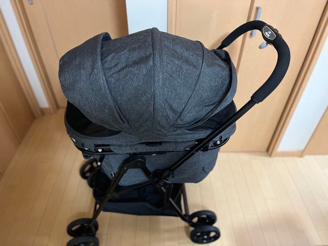 コムペット　ミリクランα グレー ペットカート 折りたたみ式 メッシュ窓付き