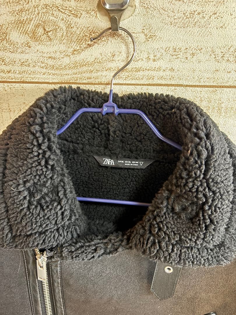 ボア襟付き黒レザーダブルライダースジャケット