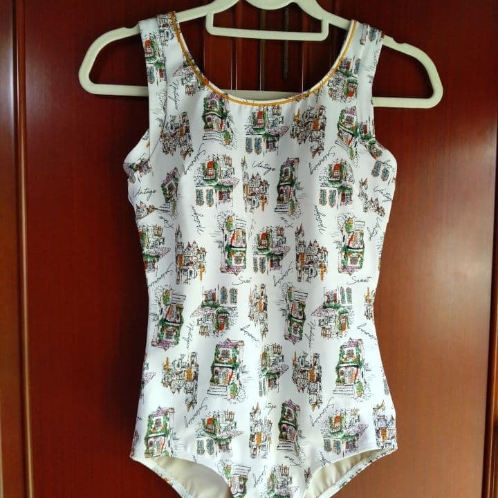 ワコール 新品 フルシェイプ ワンピース水着 13号