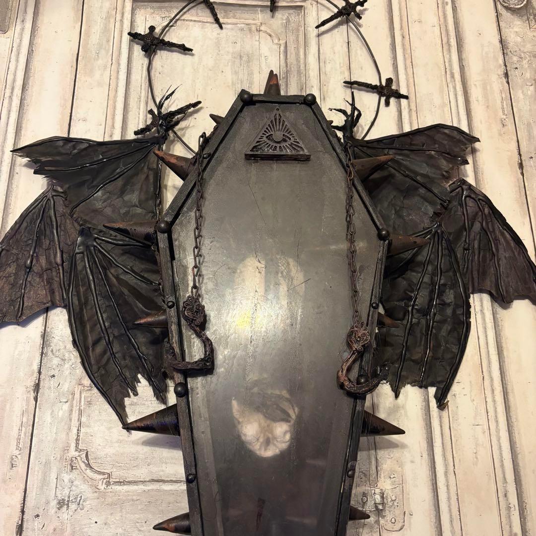 【Special Price】 血誓いの棺(拷問)オブジェ