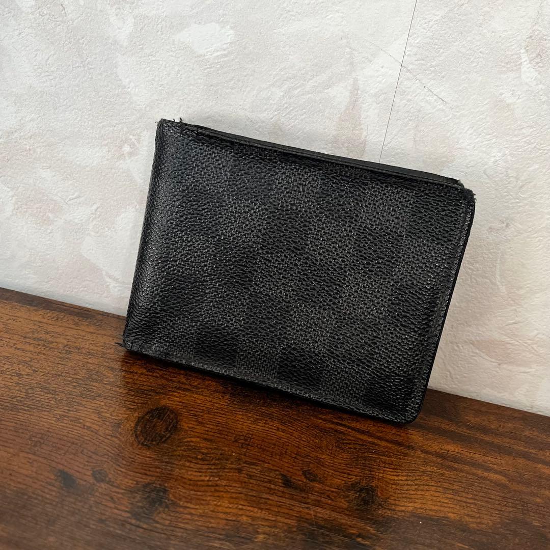 ルイヴィトン ダミエグラフィット ポルト フォイユ ミュルティプル 二つ折り財布