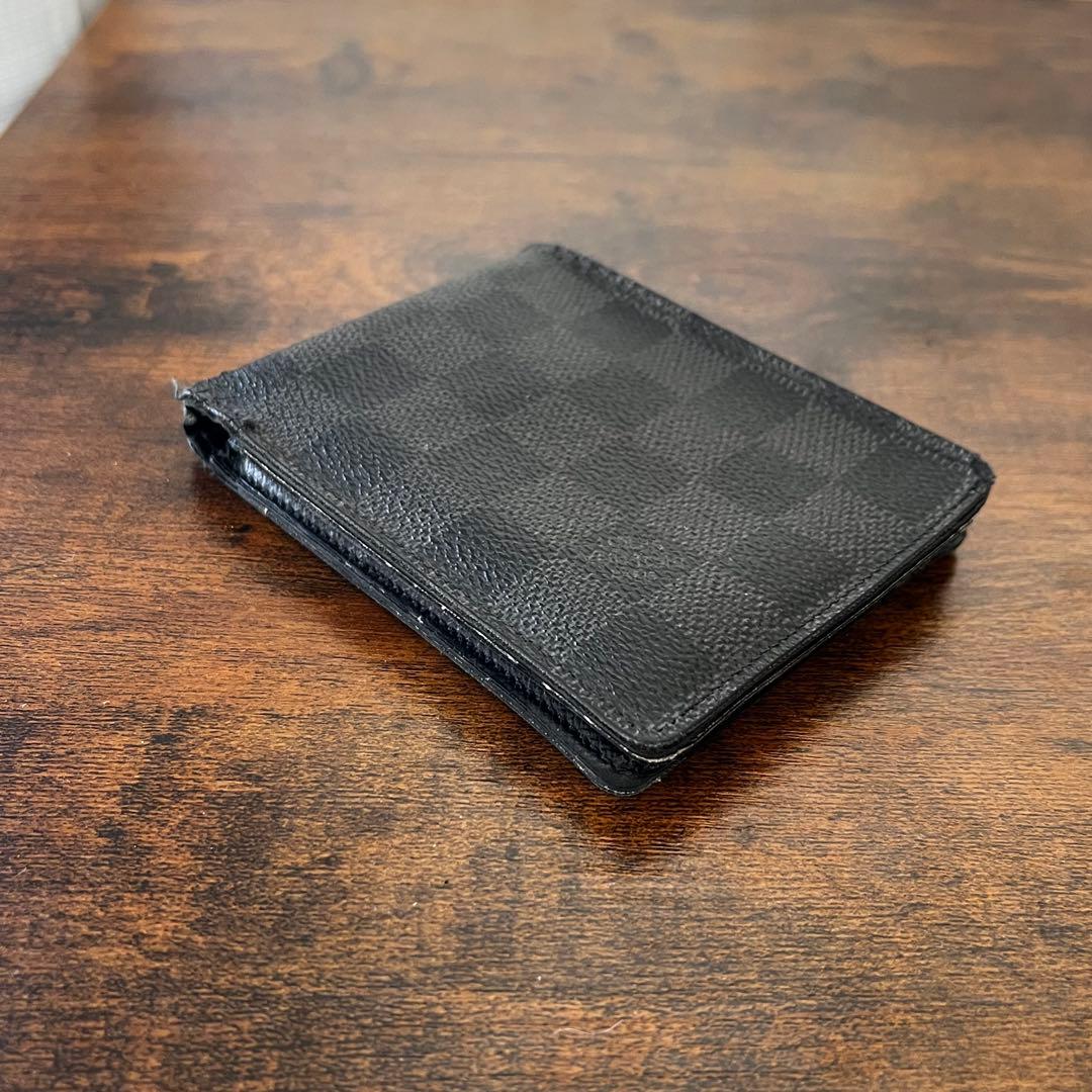 ルイヴィトン ダミエグラフィット ポルト フォイユ ミュルティプル 二つ折り財布