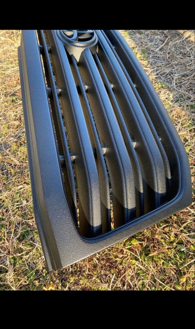 トヨタ ランドクルーザー100前期純正グリル（ラプターライナー塗装）