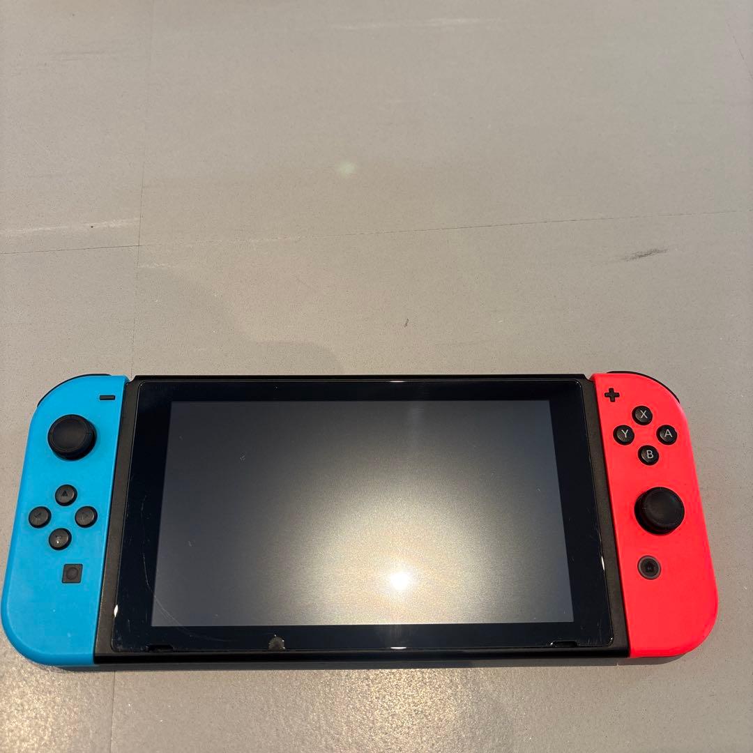 Nintendo Switch 本体セット　携帯ケース付