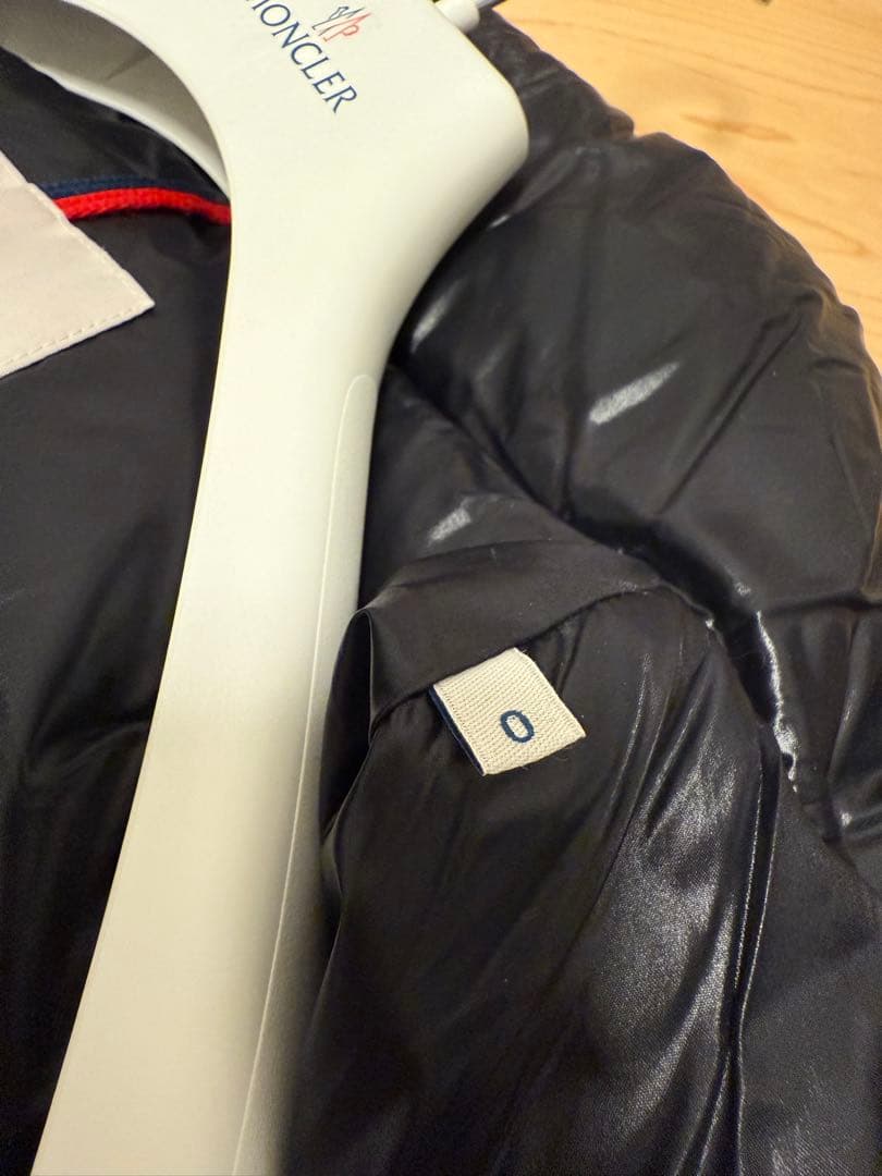 enchanteモンクレール　ダウンジャケット個性的なブラウン