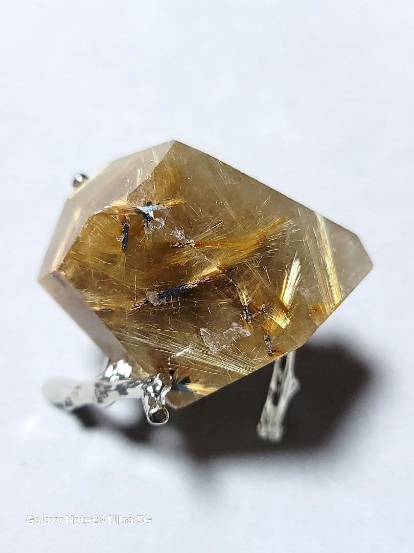 天然石　ルチルクォーツ原石