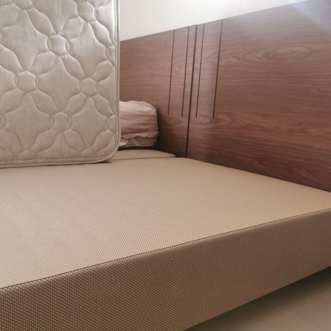 美品　シモンズ　シングル　ベッド　マットレス