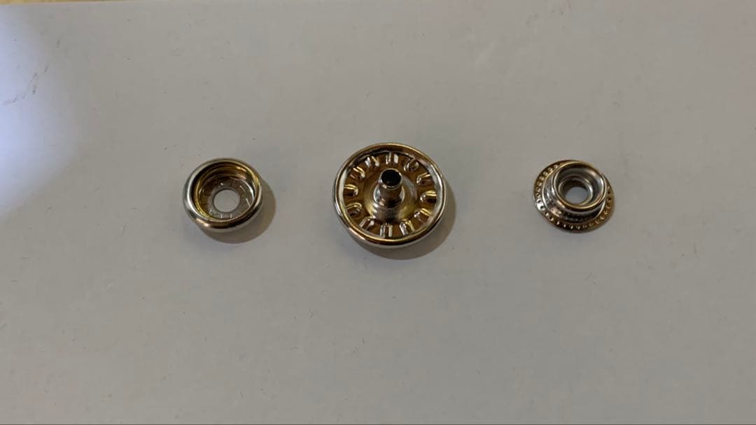 ゆ　ボタン100セット