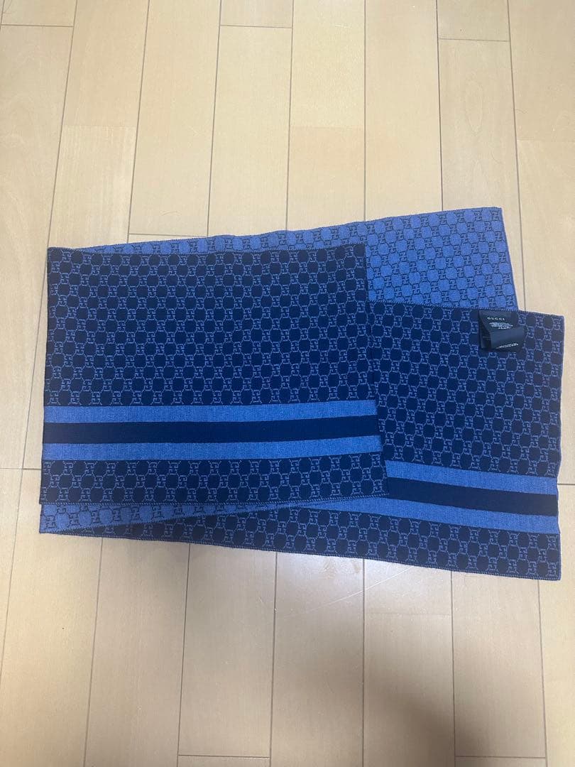 グッチ マフラー リバーシブル ネイビー