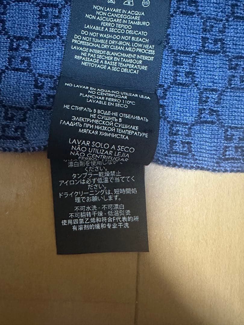 グッチ マフラー リバーシブル ネイビー