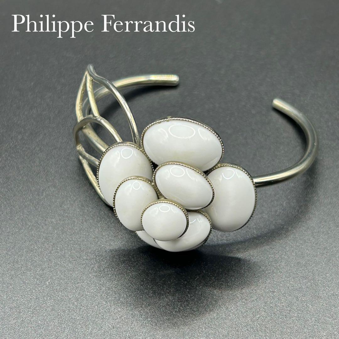 美品✨Philippe Ferrandis ホワイトフラワーモチーフブレスレット