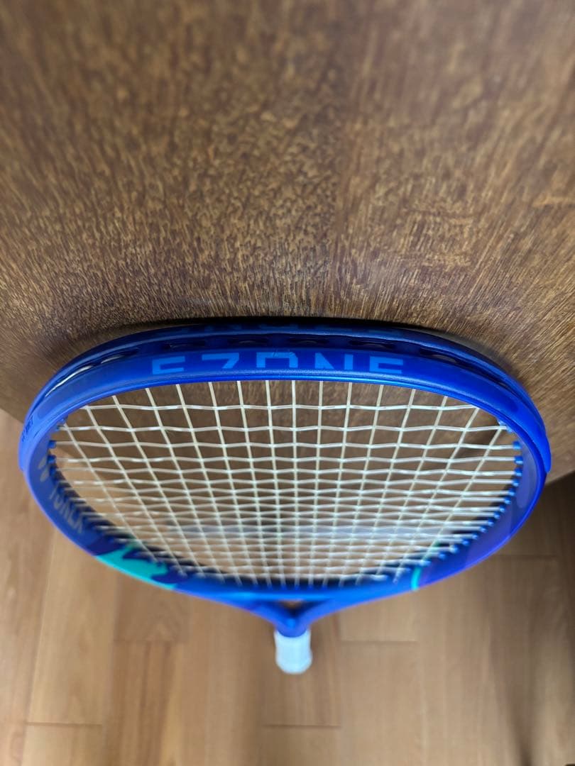 最終値下げ超美品ヨネックス Eゾーン 100YONEX EZONE 100 Ｇ2