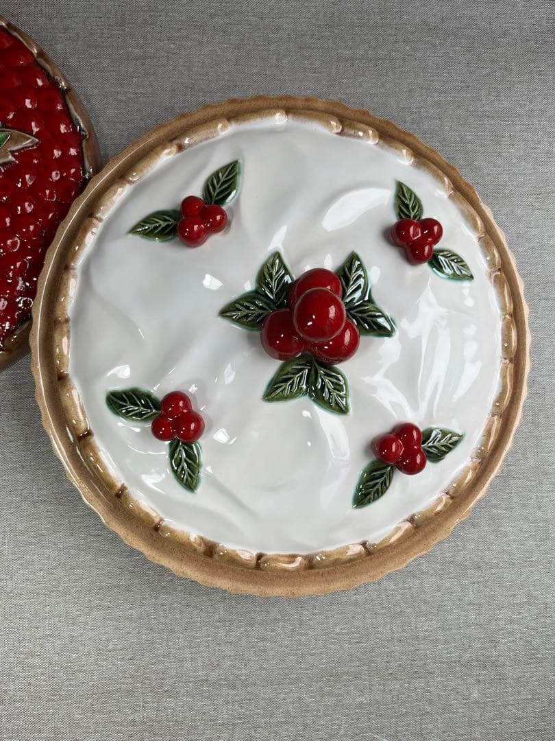 ヴィンテージ　蓋付きパイ皿 Pie Keeps 　蓋2枚　ポルトガル