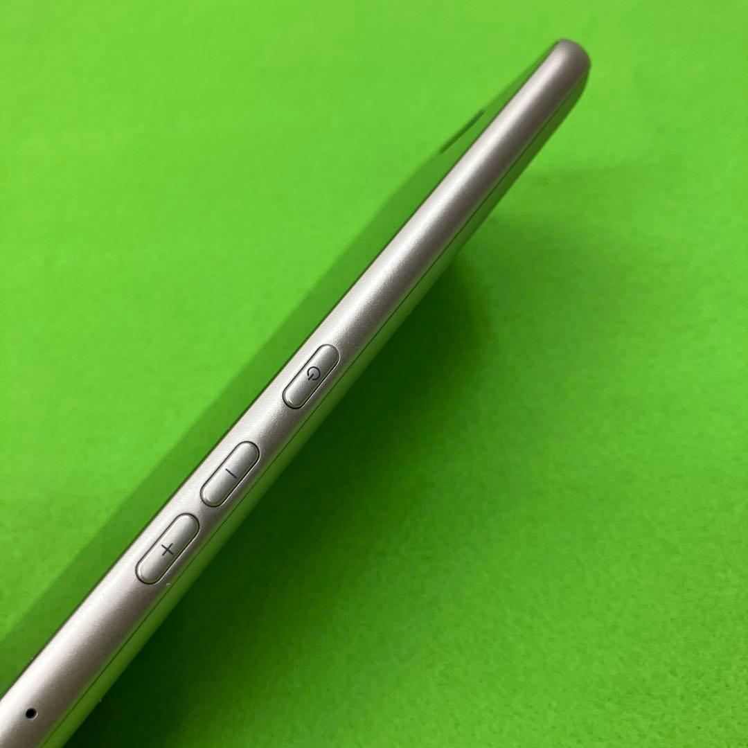 極美品‼️【docomo】F-53E らくらくスマホ　スマートフォン 本体