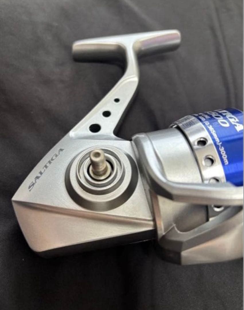 DAIWA SALTIGA Z4500 リール 専用ケース付き