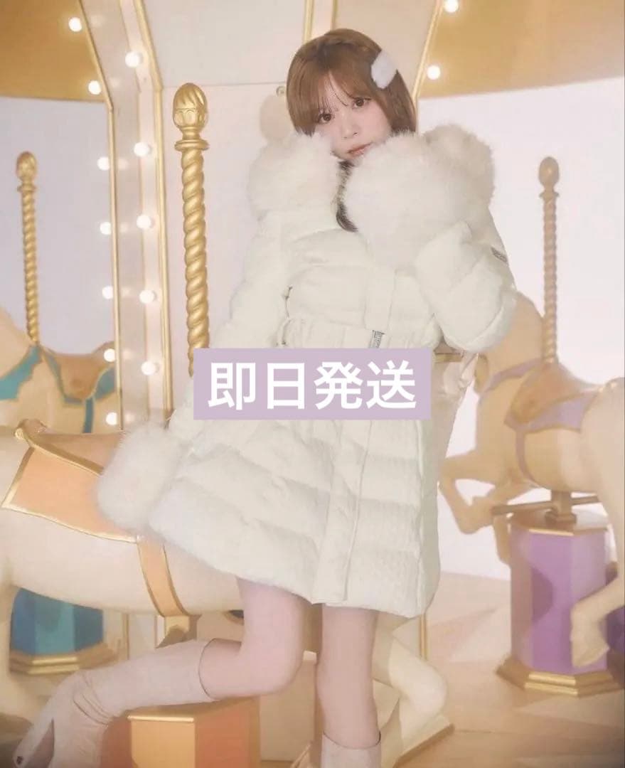 ミシェルマカロン ケーブル柄ベルトダウンコート