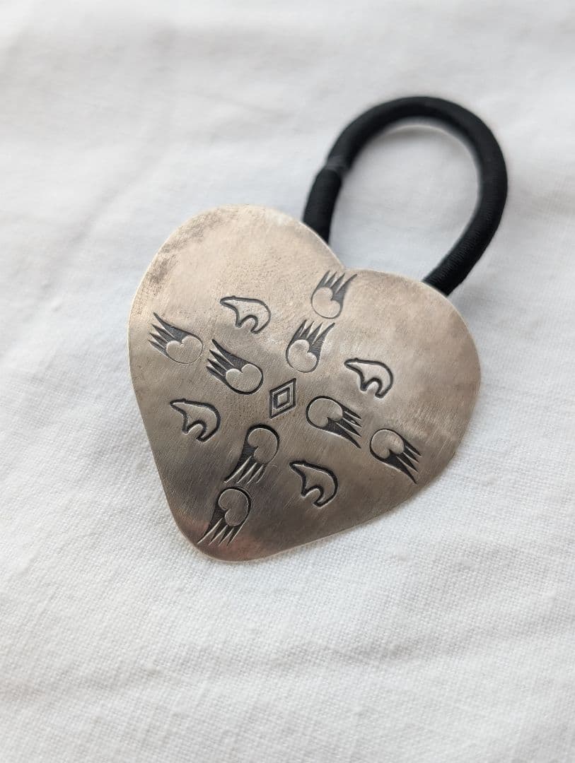 【Navajo】ハートコンチョ ヘアゴム スタンプワーク インディアンジュエリー