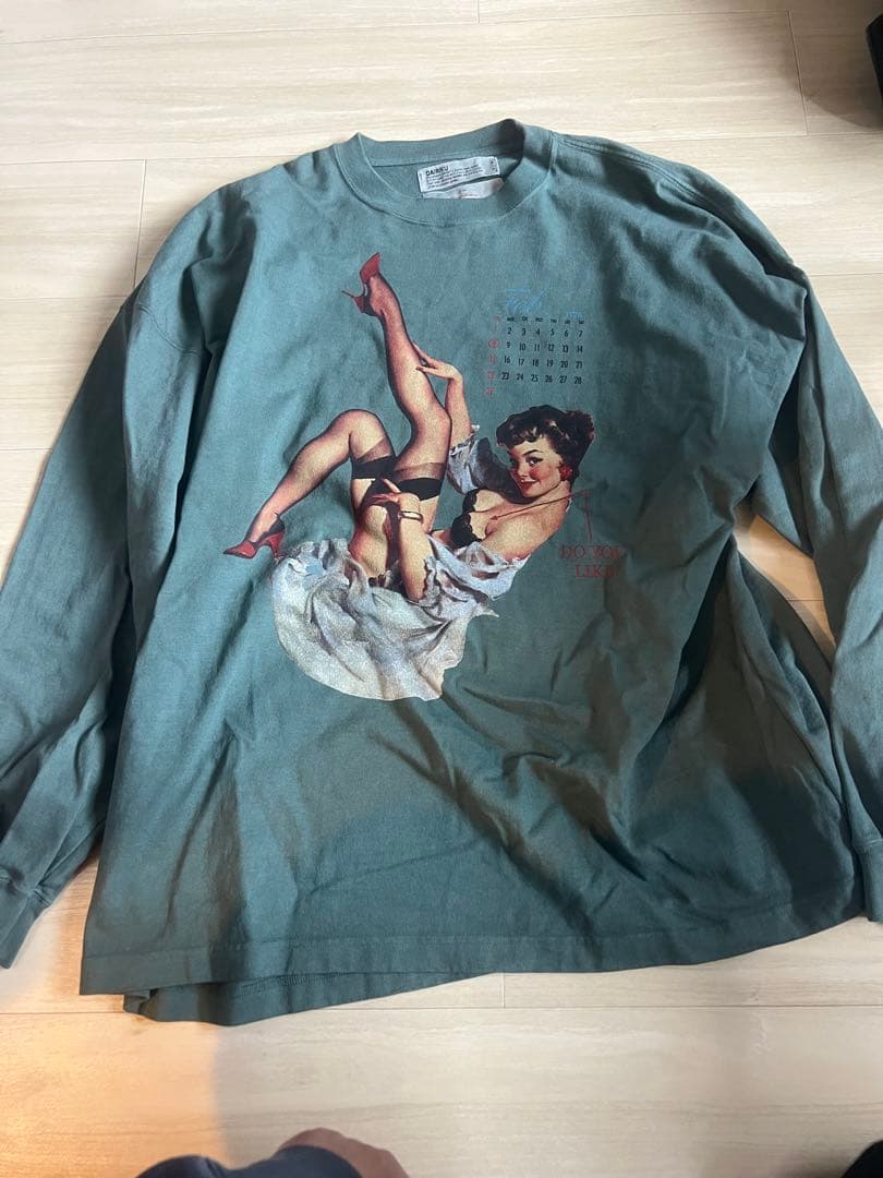 DAIRIKU ピンナップガール ロンＴ 着用回数1回