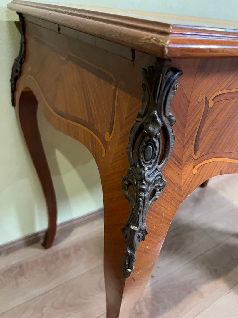 木製 テーブル　引き出しあり