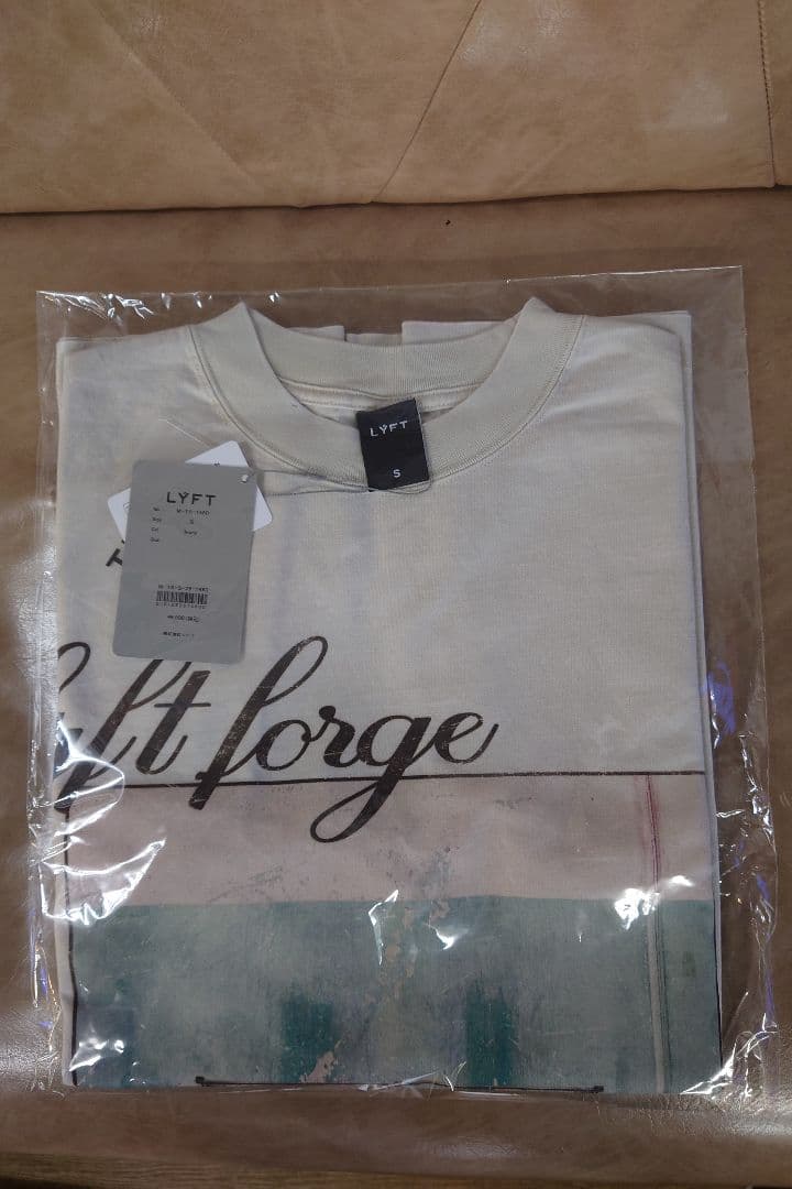 LÝFT × GOLD'S GYM VINTAGE GRAPHIC BIG T