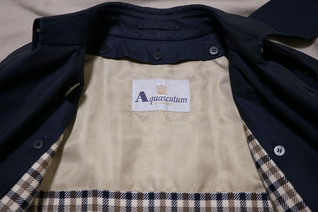 ジャケット・アウター Aquascutum Trench Coat Dark Navy