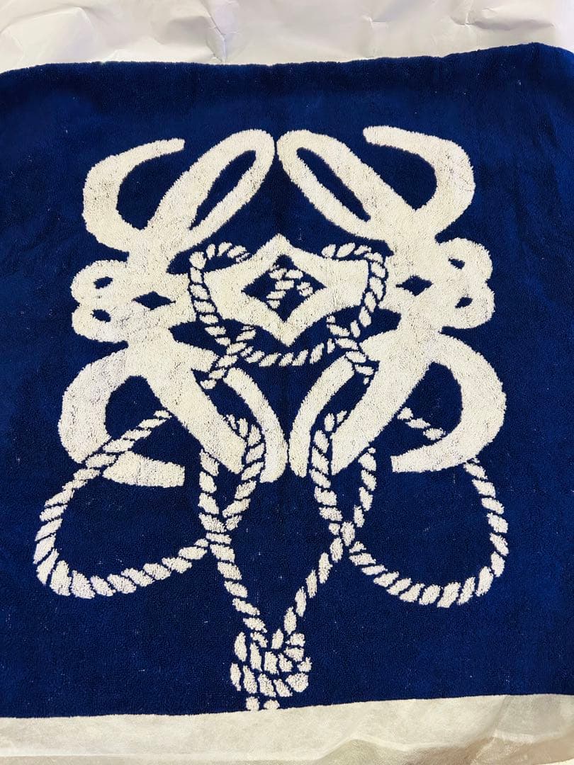 ロエベ　LOEWE アナグラム　ビーチタオル　大判　ネイビー×ホワイト　未使用