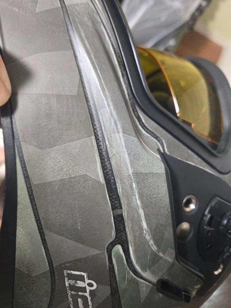 【サイズL】ICONヘルメット AIRFLITEバトルスカー2