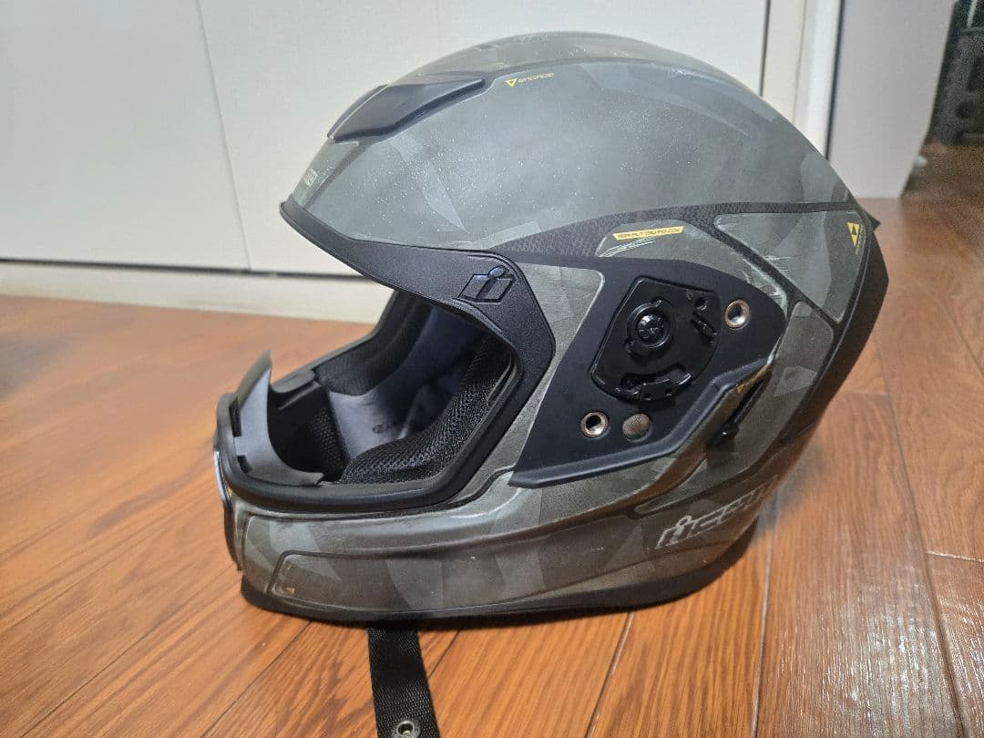 【サイズL】ICONヘルメット AIRFLITEバトルスカー2