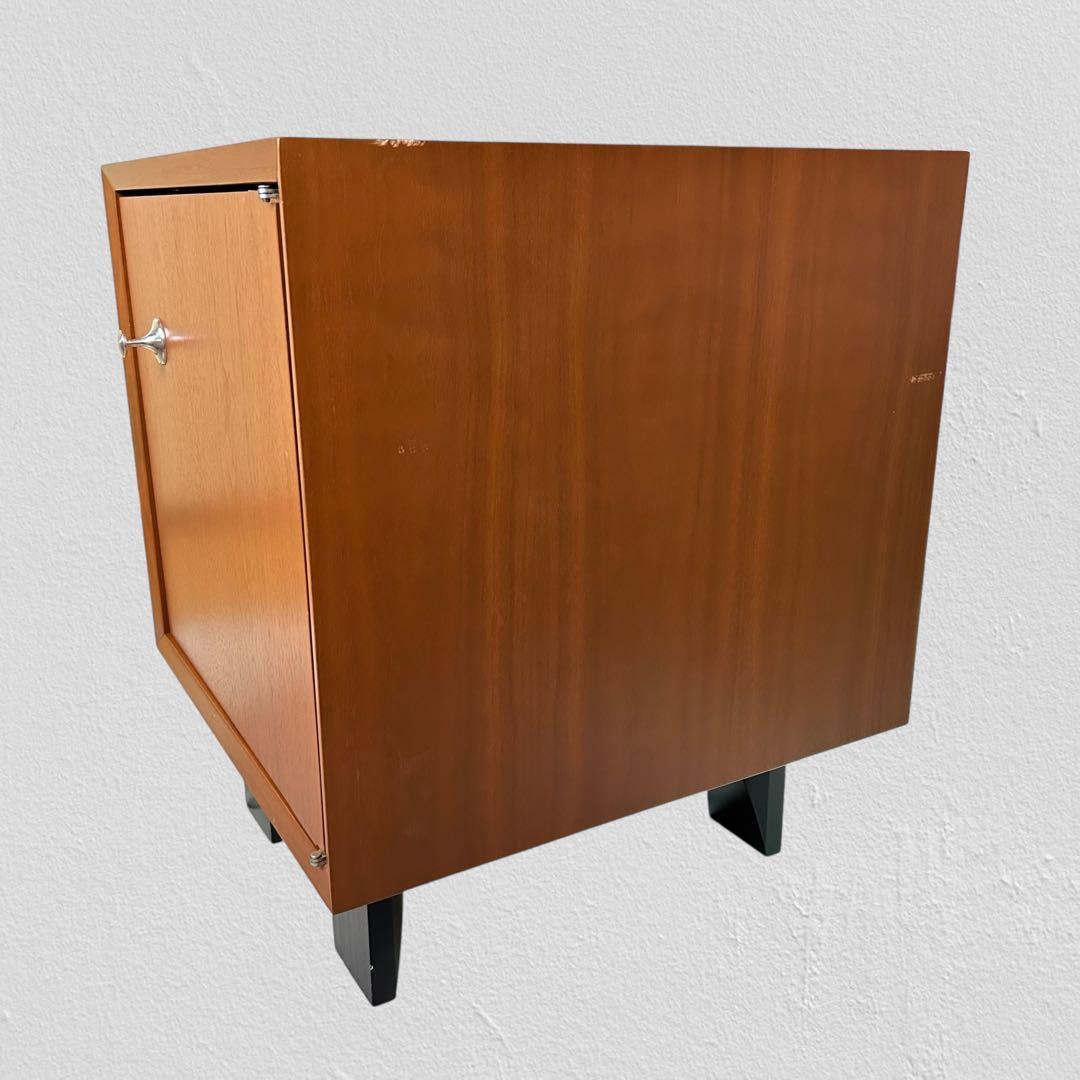 キャビネット・サイドボード Herman Miller e Nelson Cabinet