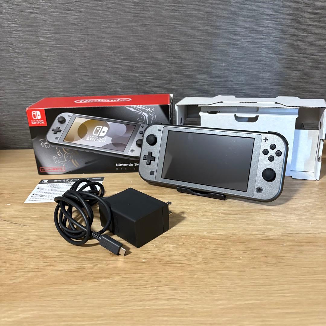 【美品】ニンテンドー スイッチ ライト ディアルガ パルキア 本体