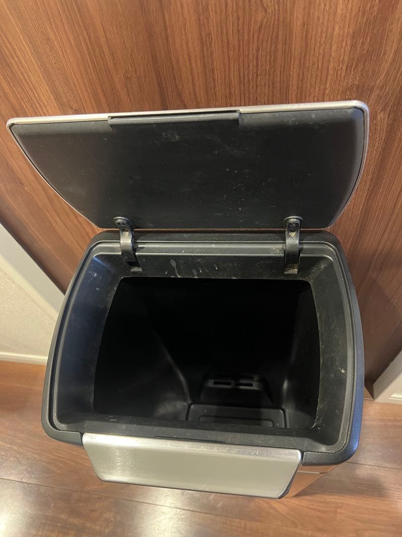 シルバー ステンレス ごみ箱 蓋付き 幅34cm