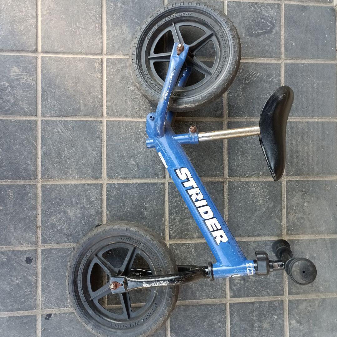 STRIDER バランスバイク 青