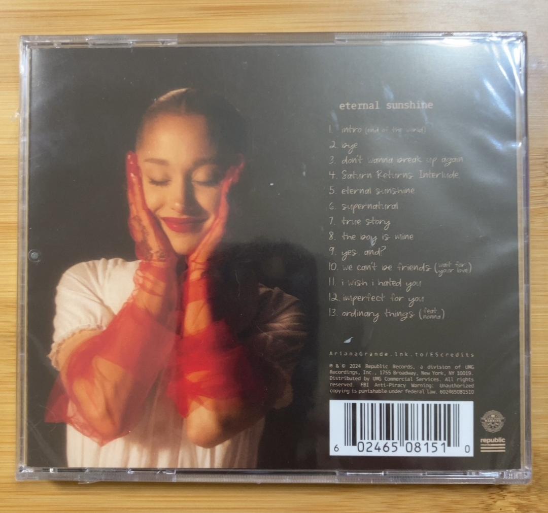 アリアナ・グランデ　直筆サイン入りCD　Ariana Grande - FULL