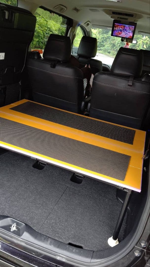 マットつき　80系　ヴォクシー、ノア、エスクァイア　収納　ベッドキット