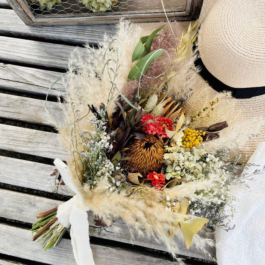 スワッグ　ワイルドフラワー　バンクシア　プロテア　パンパスグラス