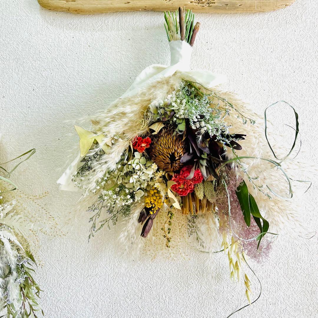 スワッグ　ワイルドフラワー　バンクシア　プロテア　パンパスグラス