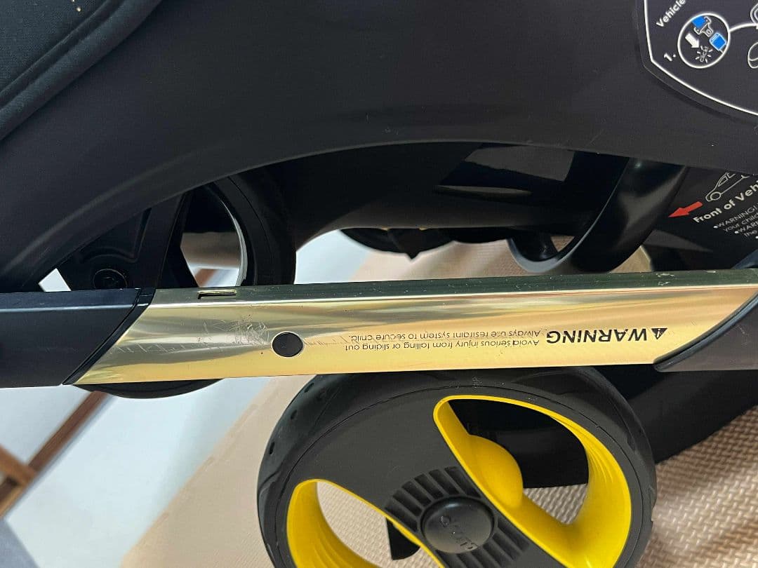 s*♡様 美品 doona ＋ ドゥーナ 特別限定モデル リミテッドゴールド