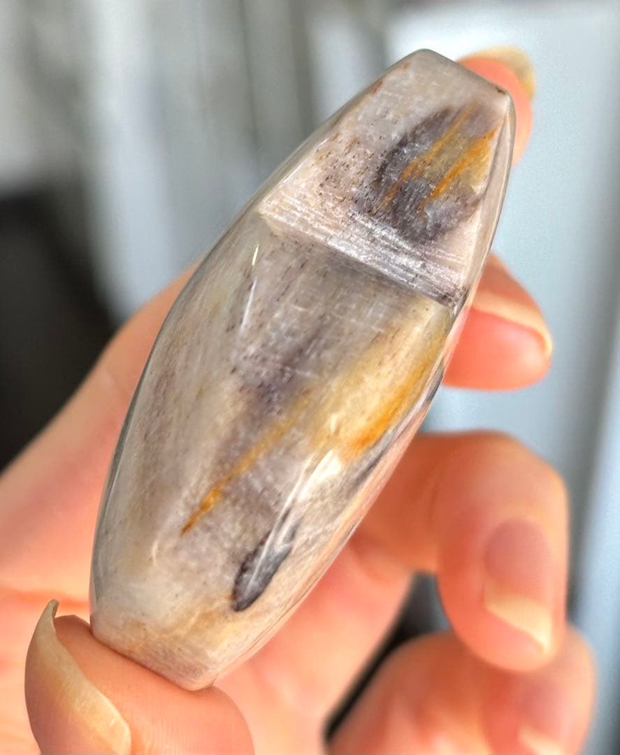 あ〜きゃん♬様　高品質　ペトリファイドウッド　大きめハート　握り石　珪化木