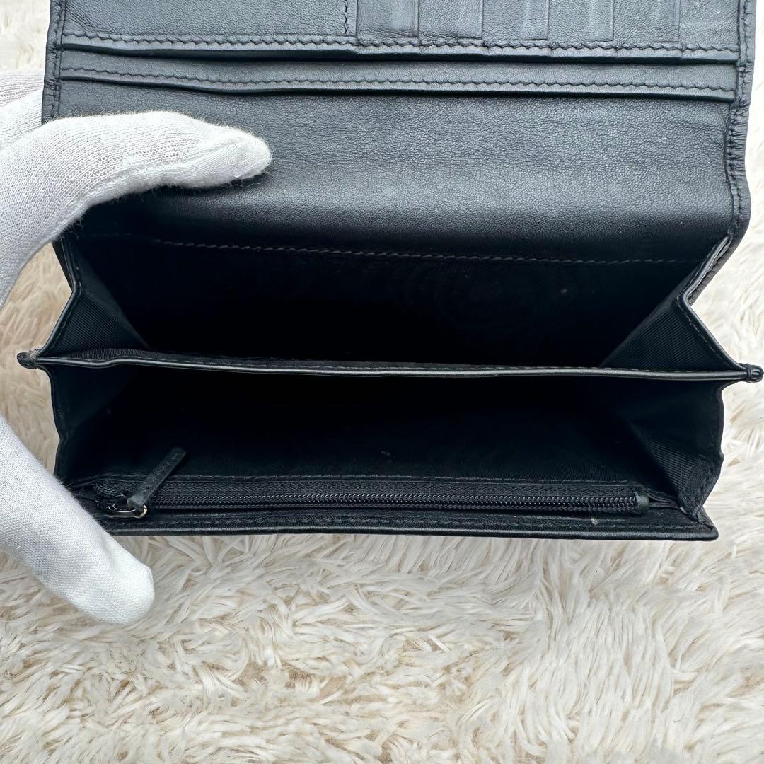 ✨美品✨グッチ　長財布　二つ折り財布　GG柄 ロゴプレート　レザー　黒